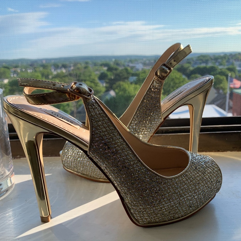 Guess Huela platform heels Size 7